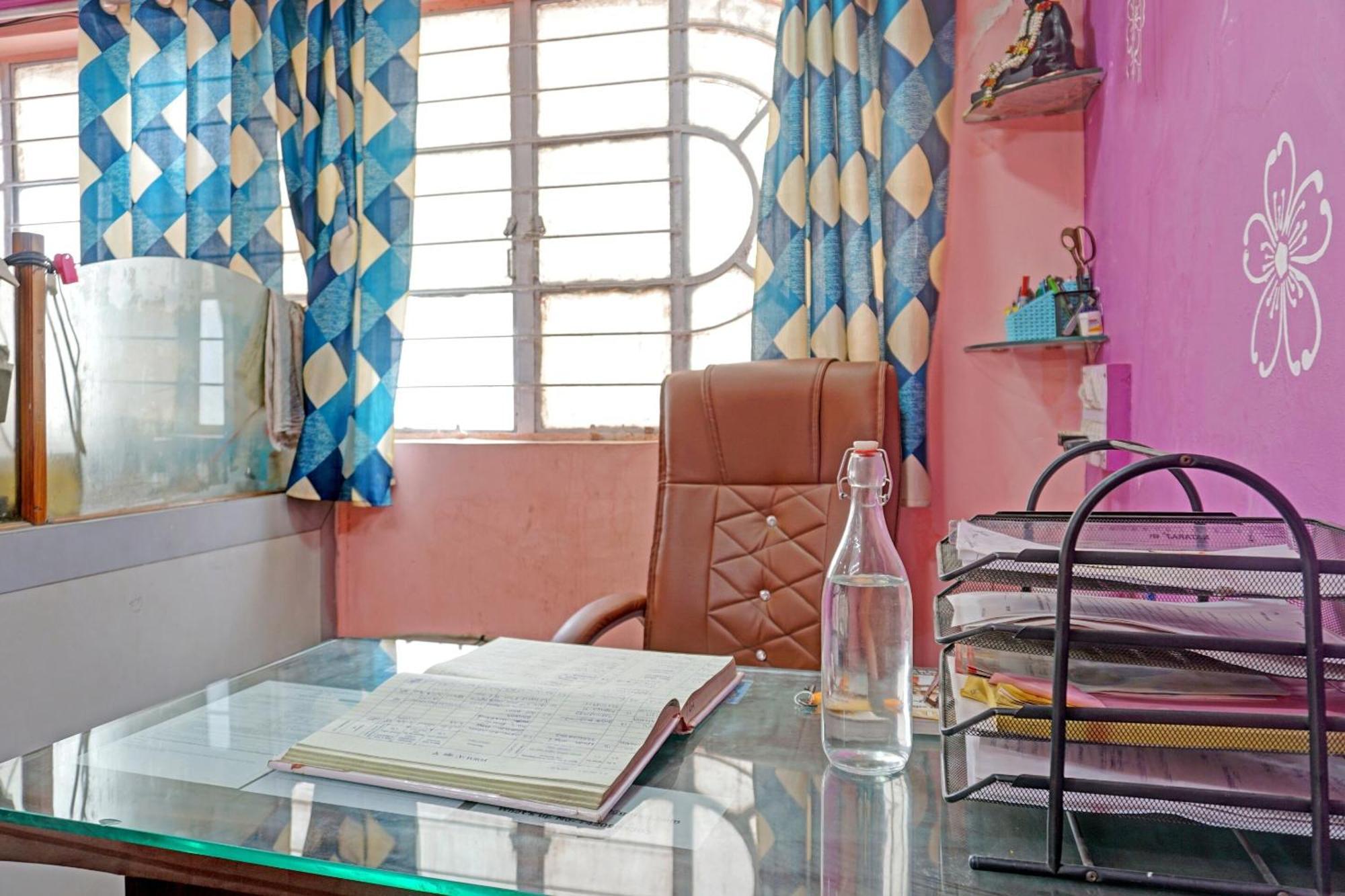 Spot On Hotel Prakash Residency, Near Hanuman Gym Ajmera Colony, Pimpri ภายนอก รูปภาพ